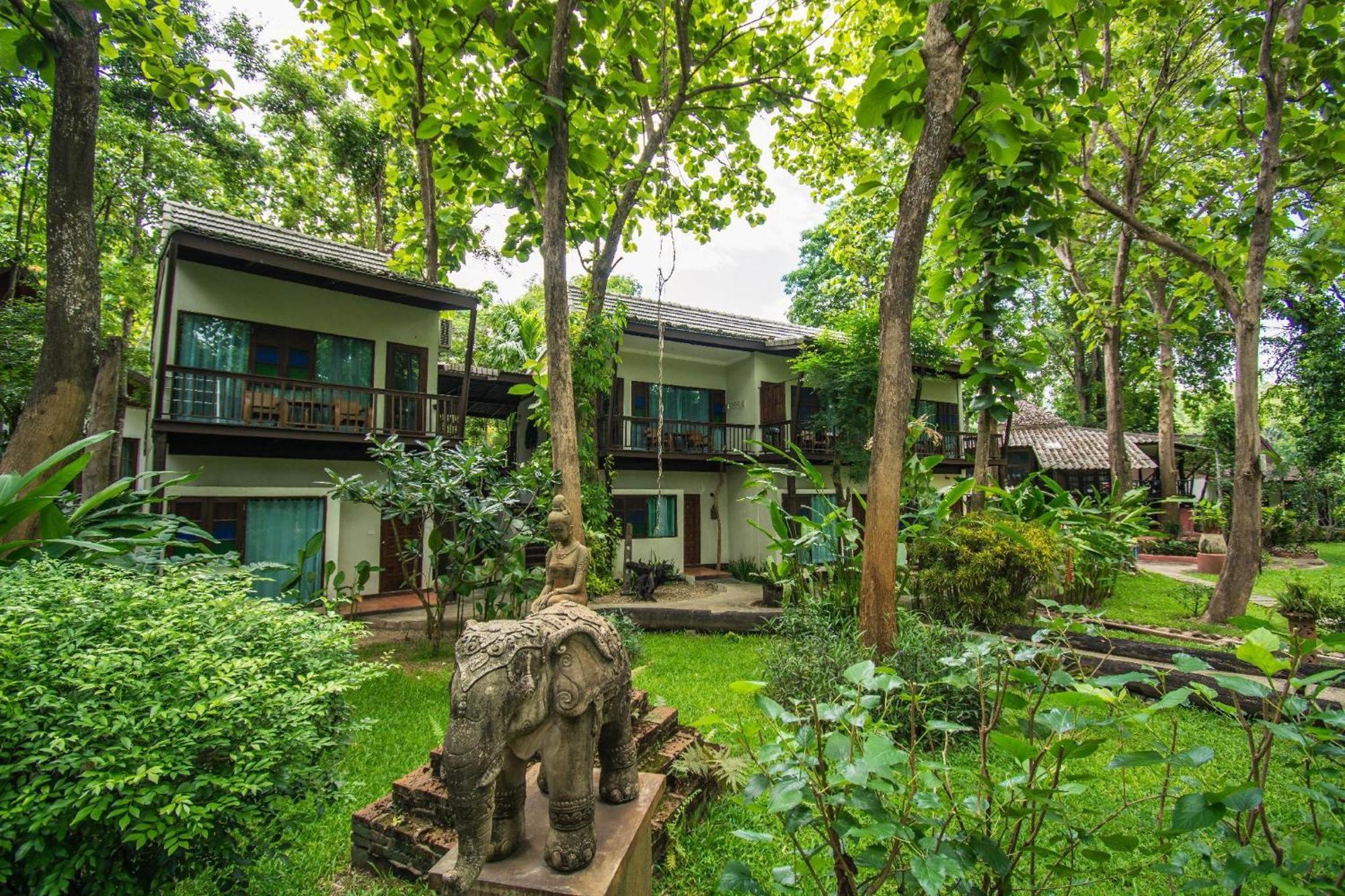 E-Outfitting Doikham Resort Chiang Mai Eksteriør billede