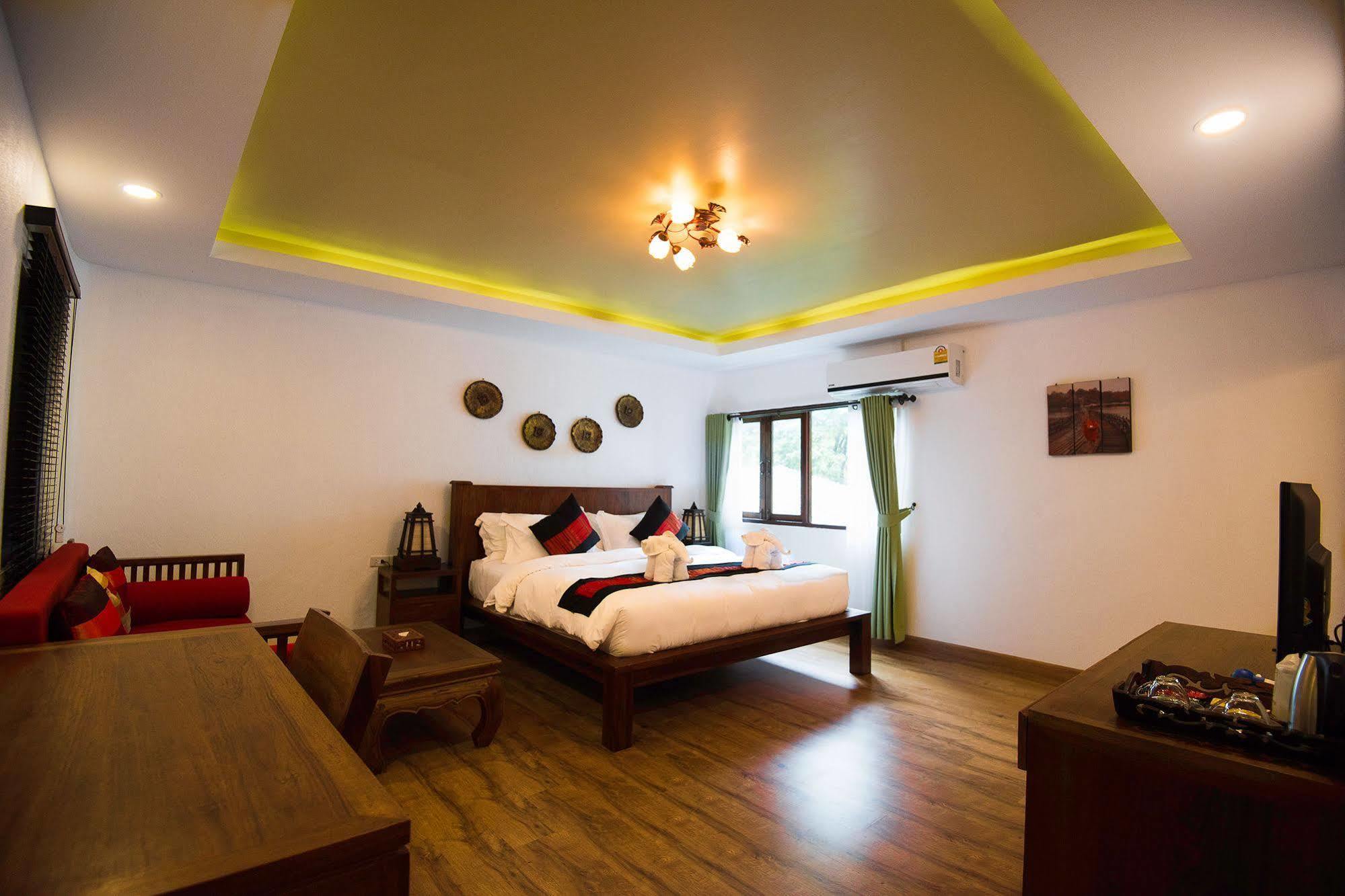 E-Outfitting Doikham Resort Chiang Mai Eksteriør billede
